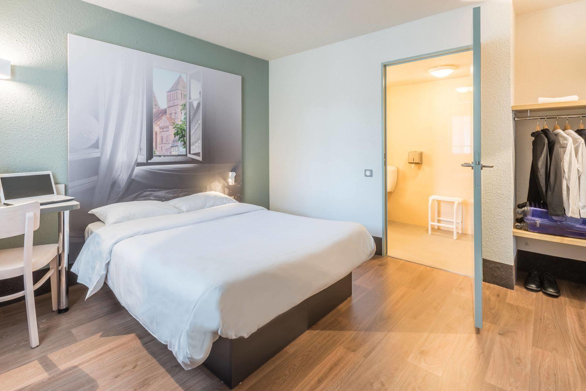 B&B Hotel Grenoble Universite 1 Gières Eksteriør billede