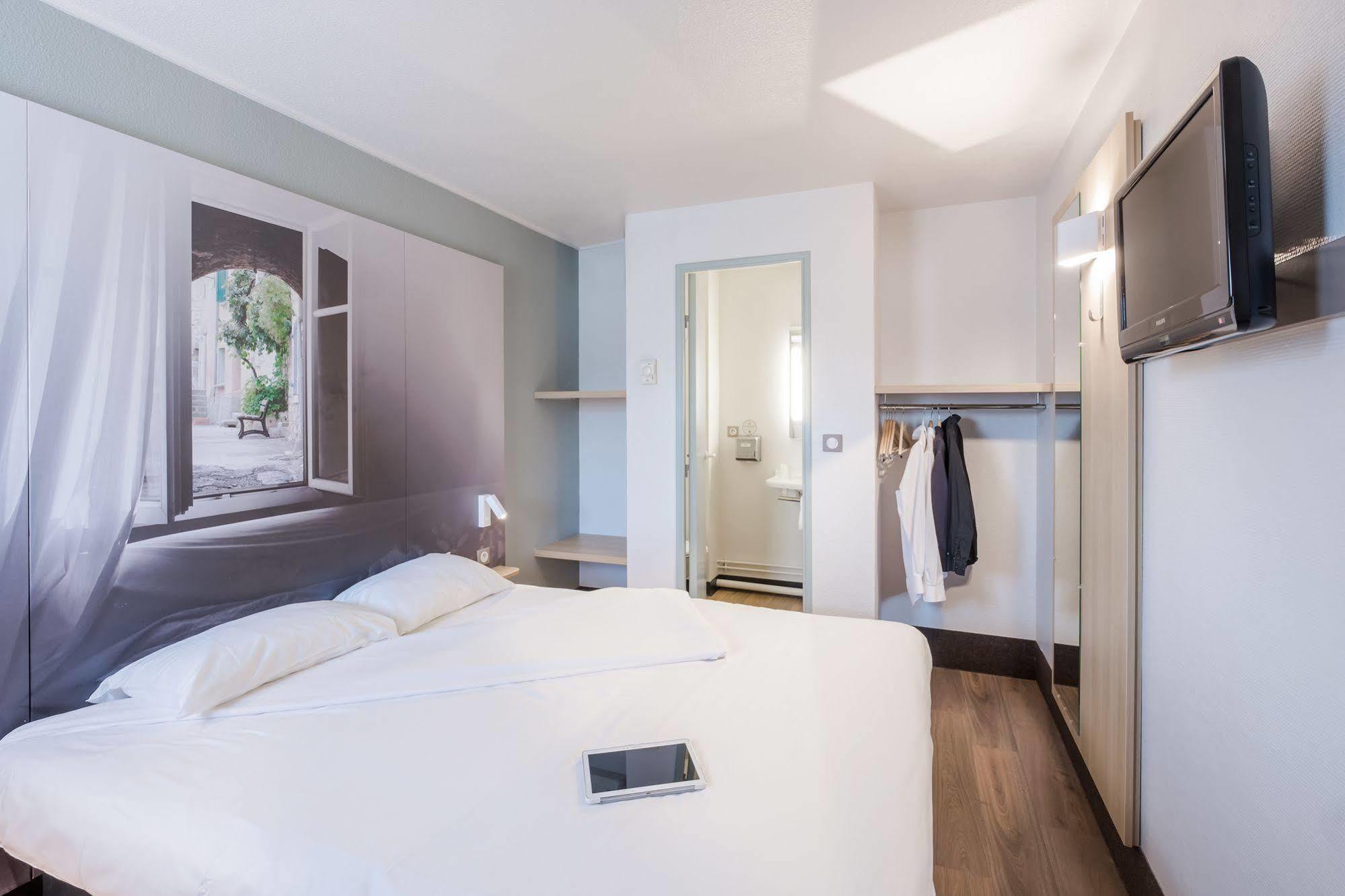 B&B Hotel Grenoble Universite 1 Gières Eksteriør billede
