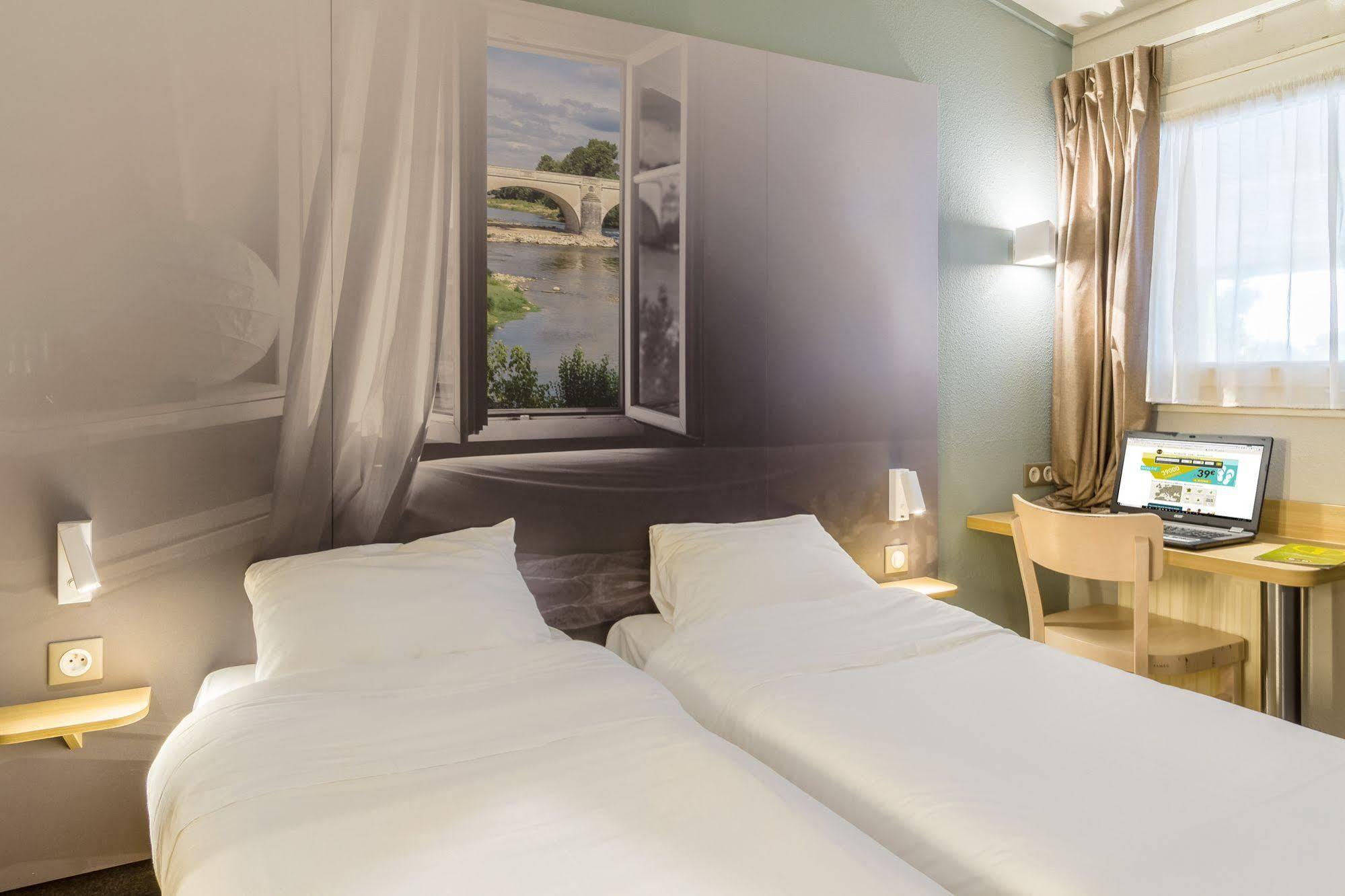 B&B Hotel Grenoble Universite 1 Gières Eksteriør billede