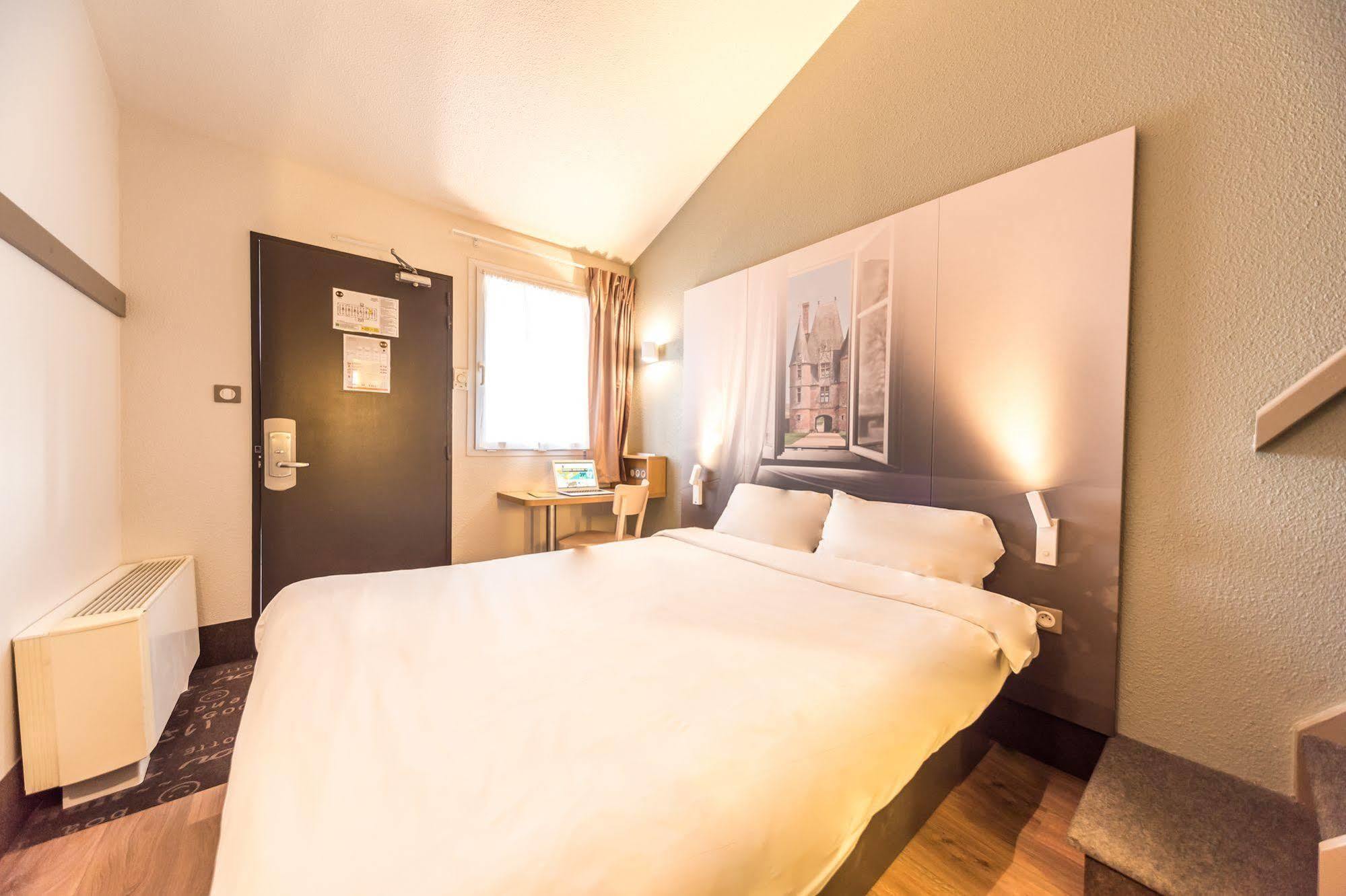 B&B Hotel Grenoble Universite 1 Gières Eksteriør billede