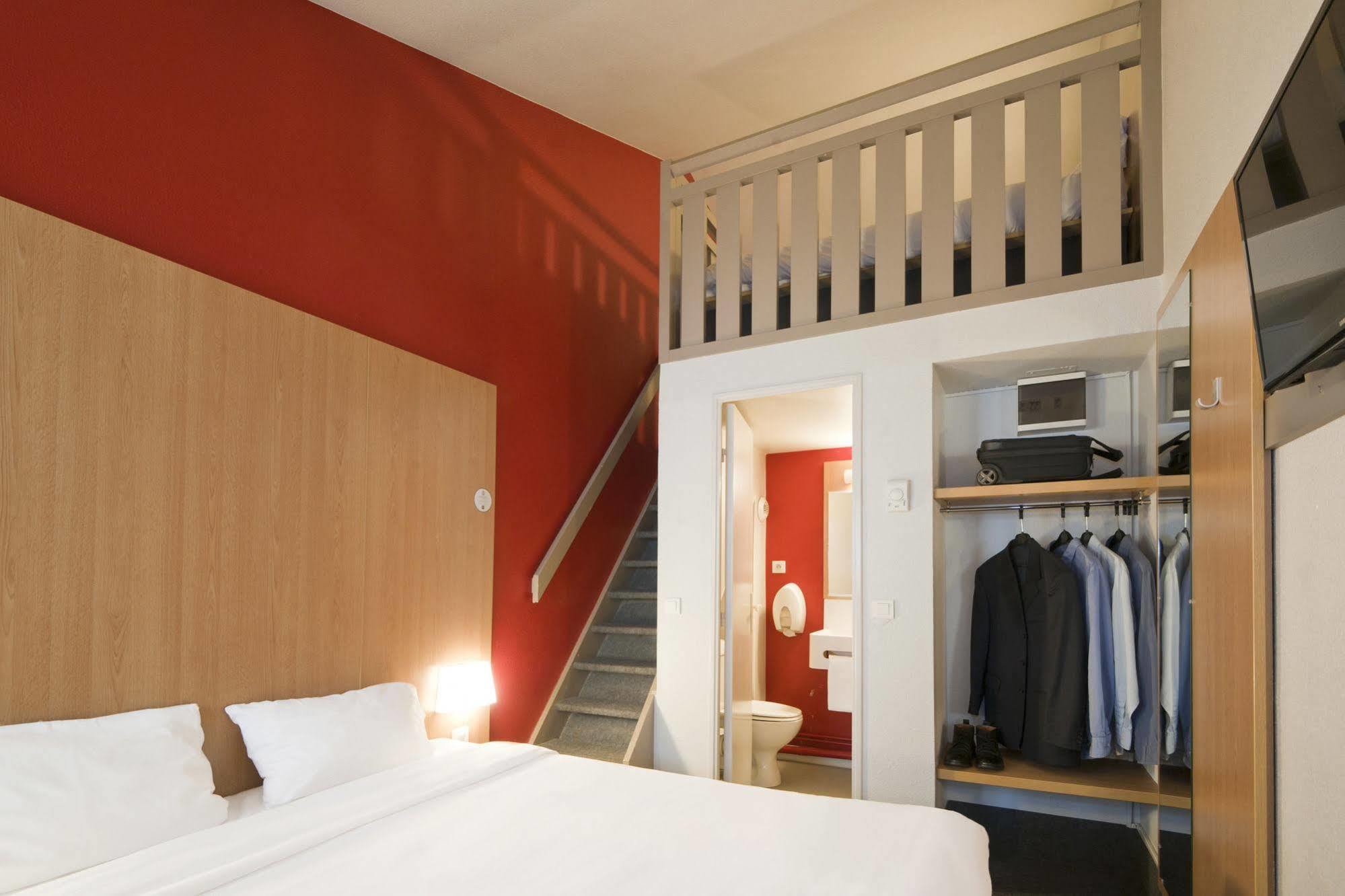 B&B Hotel Grenoble Universite 1 Gières Eksteriør billede